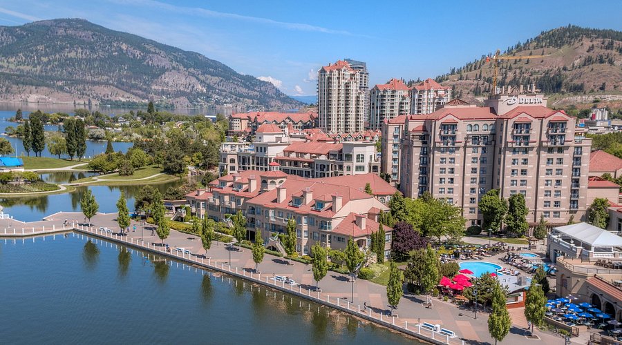 Delta Hotels Grand Okanagan Resort: Lakeside and casino-friendly